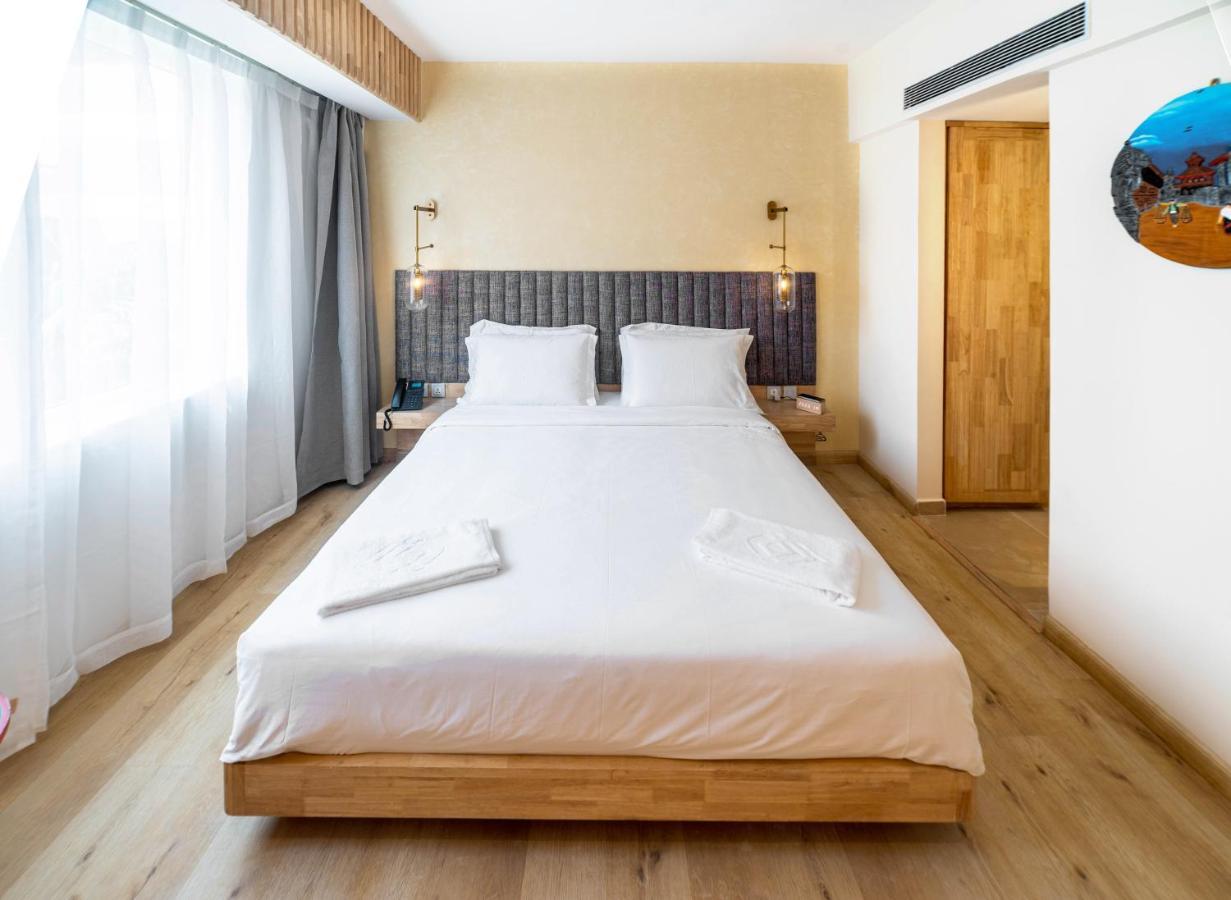 Square Hotel Катманду Экстерьер фото